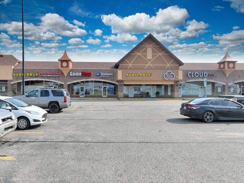 638-856 Edelweiss Village Pky, Gaylord, MI à louer - Photo de l’immeuble – Image 3 sur 7