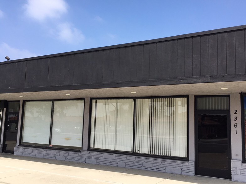 2301-2371 W Whittier Blvd, La Habra, CA à vendre - Photo de l’immeuble – Image 3 sur 5