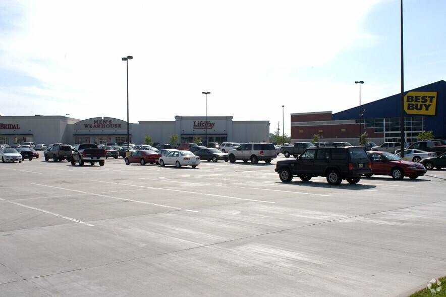 5915 Bluebonnet Blvd, Baton Rouge, LA à louer - Photo de l’immeuble – Image 2 sur 19