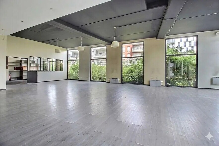 2 Rue Olivier Messiaen, Paris à vendre - Photo intérieure – Image 2 sur 6