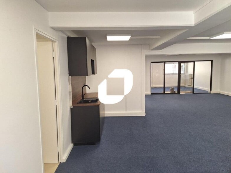 11 Rue Lacaze, Paris à louer - Photo intérieure – Image 2 sur 13