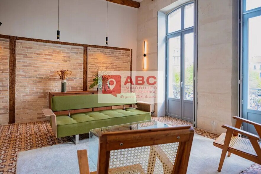 Bureau dans Béziers à louer - Photo de l’immeuble – Image 1 sur 7