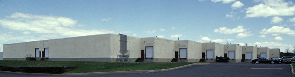 200 13th Ave, Ronkonkoma, NY à louer - Autre – Image 2 sur 7