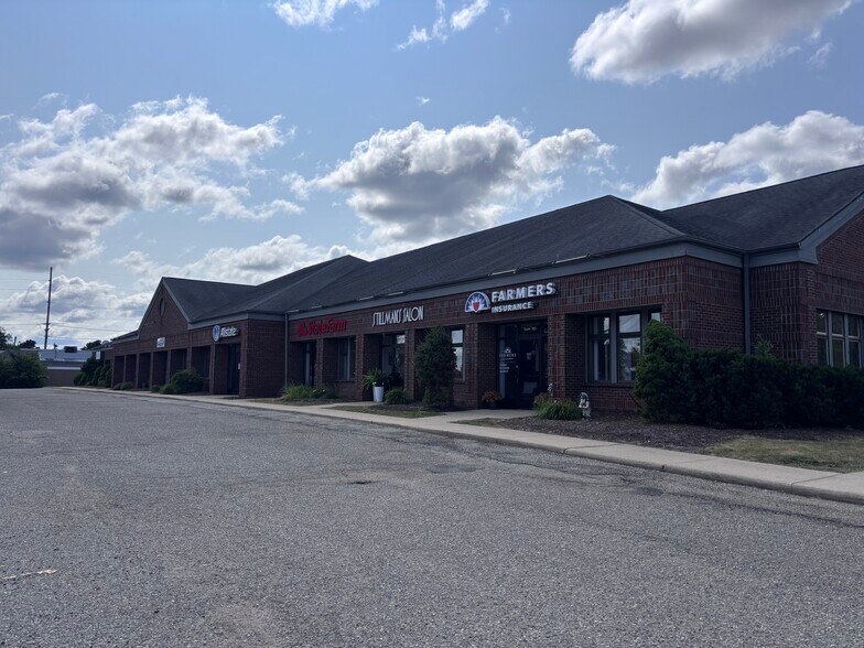 6540 Millenium Dr, Lansing, MI à louer - Photo de l’immeuble – Image 1 sur 19