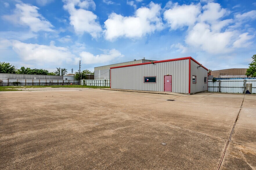 6456 Cunningham Rd, Houston, TX à louer - Photo de l’immeuble – Image 2 sur 14