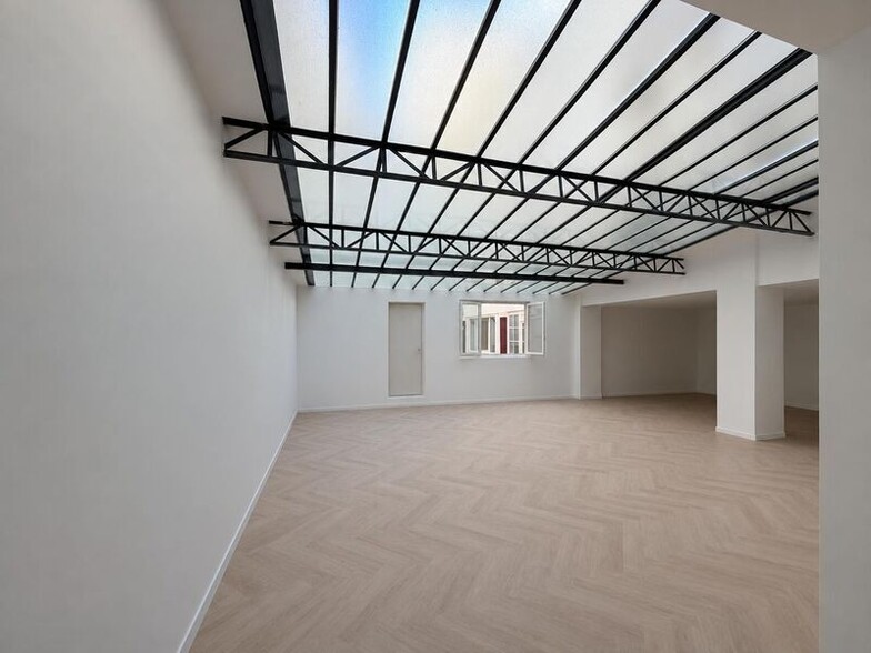 21 Rue De La Roquette, Paris à vendre - Photo intérieure – Image 2 sur 8