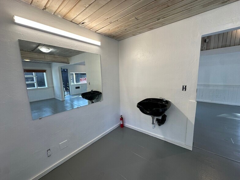 1169 Ski Run Blvd, South Lake Tahoe, CA à louer - Photo de l’immeuble – Image 3 sur 12