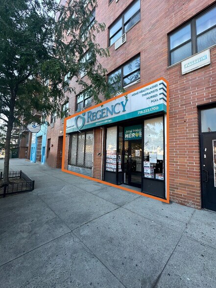 728 5th Ave, Brooklyn, NY à louer - Photo de l’immeuble – Image 2 sur 10