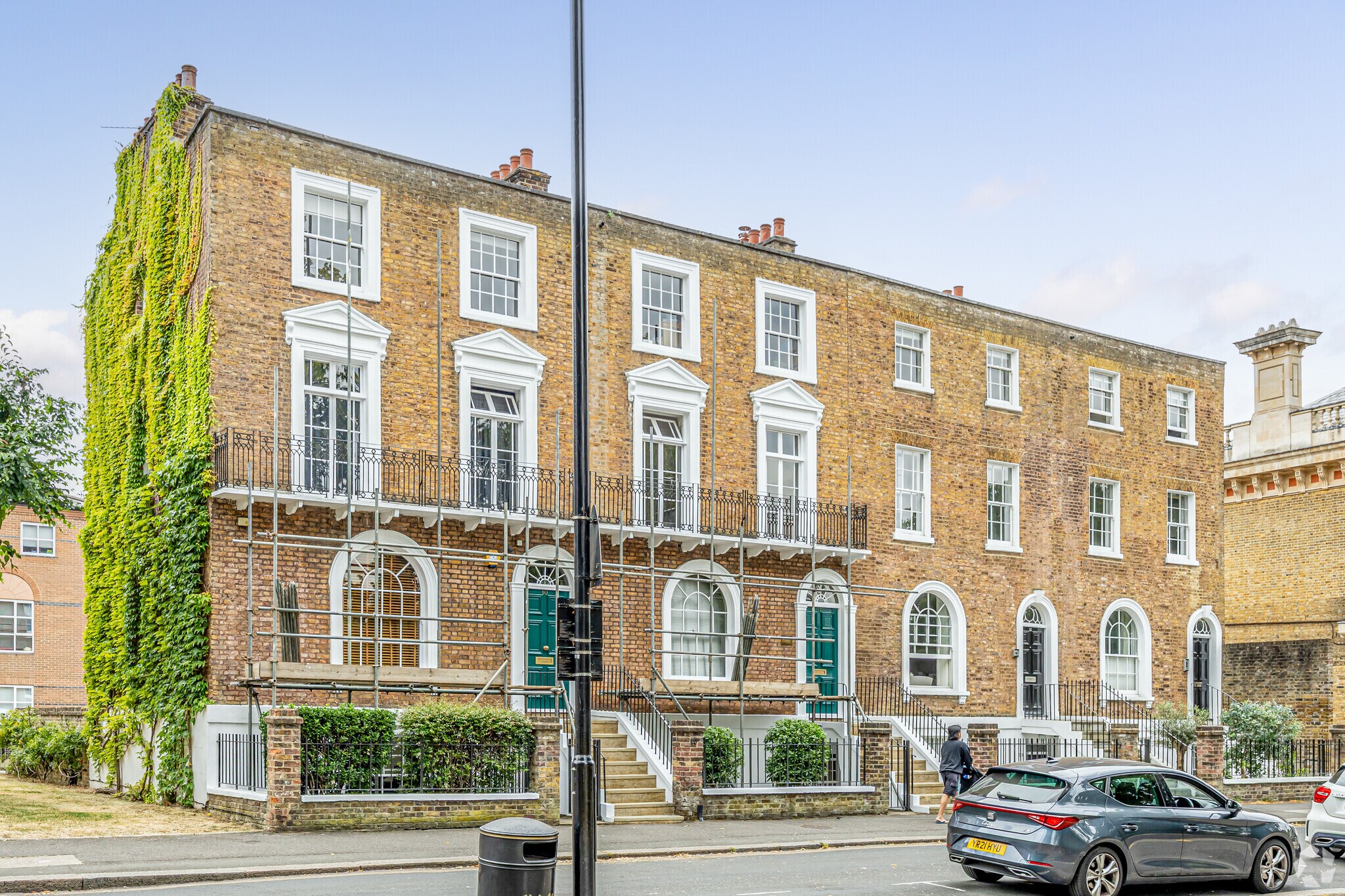 10-13 Heathfield Ter, Londres à louer Photo principale– Image 1 sur 12