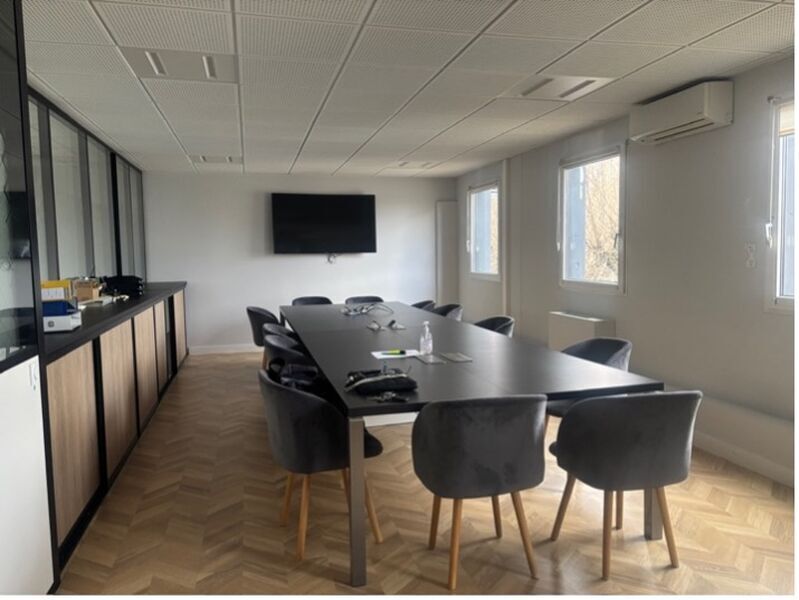 Bureau dans Saint-Étienne à vendre Photo intérieure– Image 1 sur 5