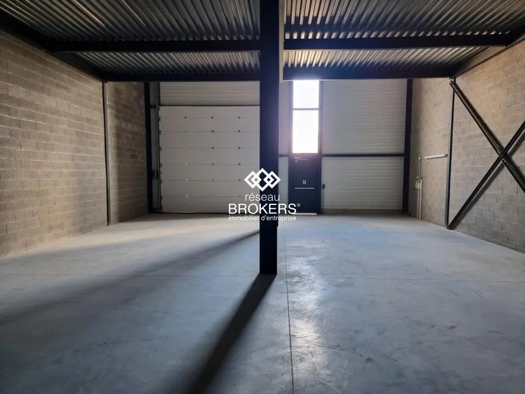 Industriel/Logistique dans SAINT-GEORGES-D'ORQUES à vendre Photo intérieure– Image 1 sur 4