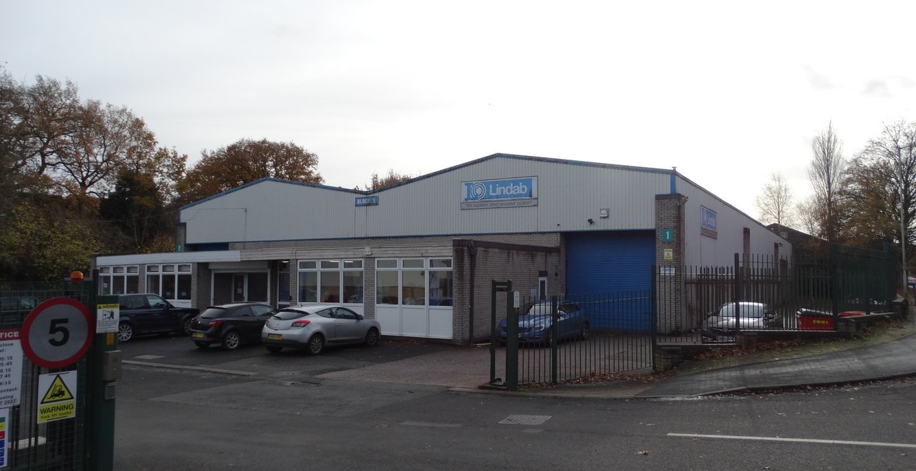 Bromsgrove Rd, Halesowen à louer Photo principale– Image 1 sur 5