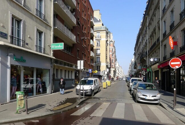 Plus de détails pour Local commercial à louer