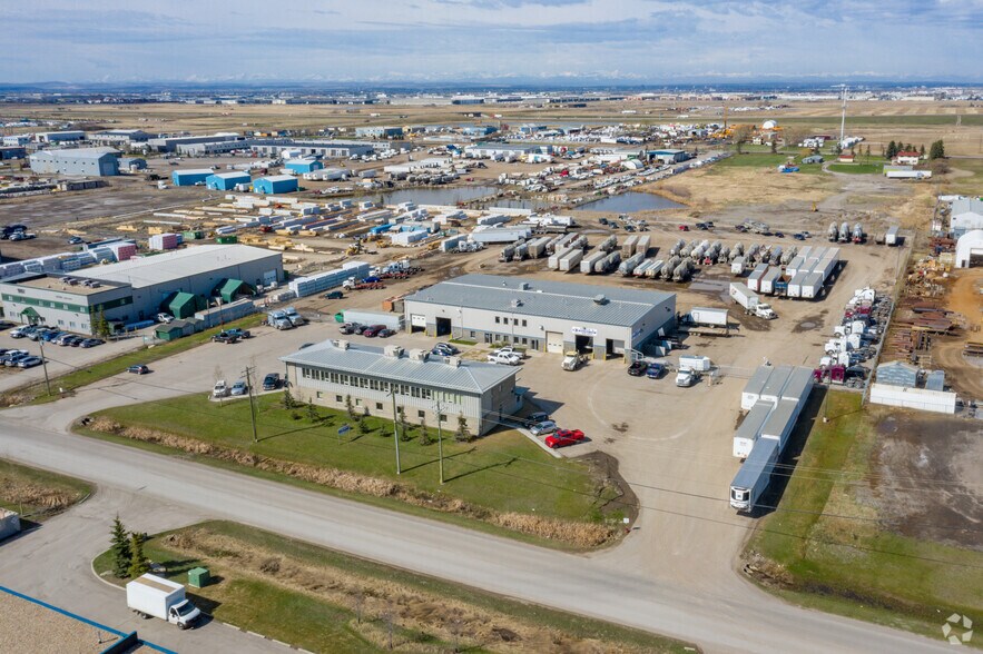 235185 Ryan Rd SE, Rocky View No 44, AB à louer - Photo de l’immeuble – Image 2 sur 2