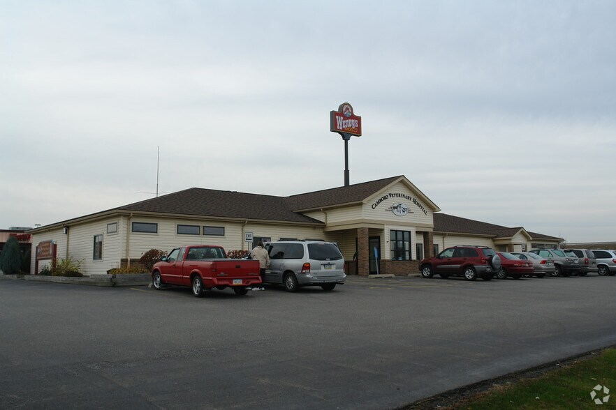 108 Washington Towne Blvd N, Edinboro, PA à louer - Photo principale – Image 2 sur 12