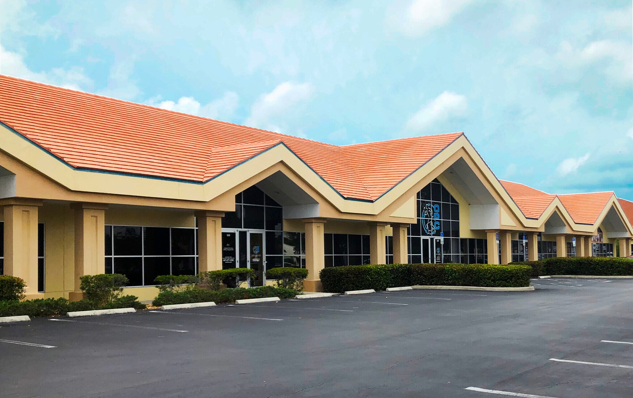 13650-13710 Metropolis Ave, Fort Myers, FL à louer Photo principale– Image 1 sur 5