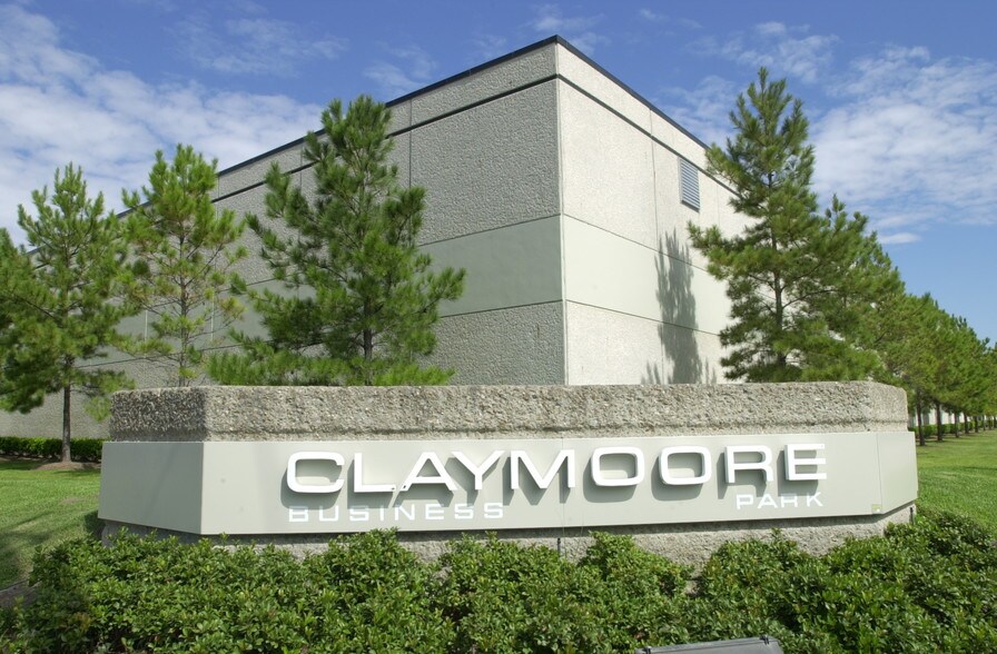 11711 Clay Rd, Houston, TX à louer - Photo de l’immeuble – Image 2 sur 7