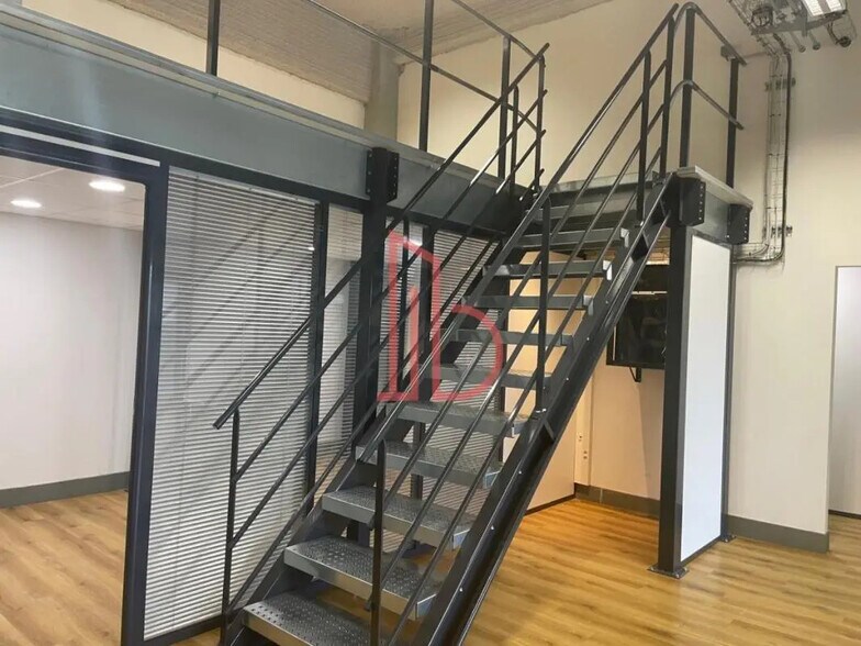 Bureau dans Bègles à louer - Photo intérieure – Image 2 sur 8