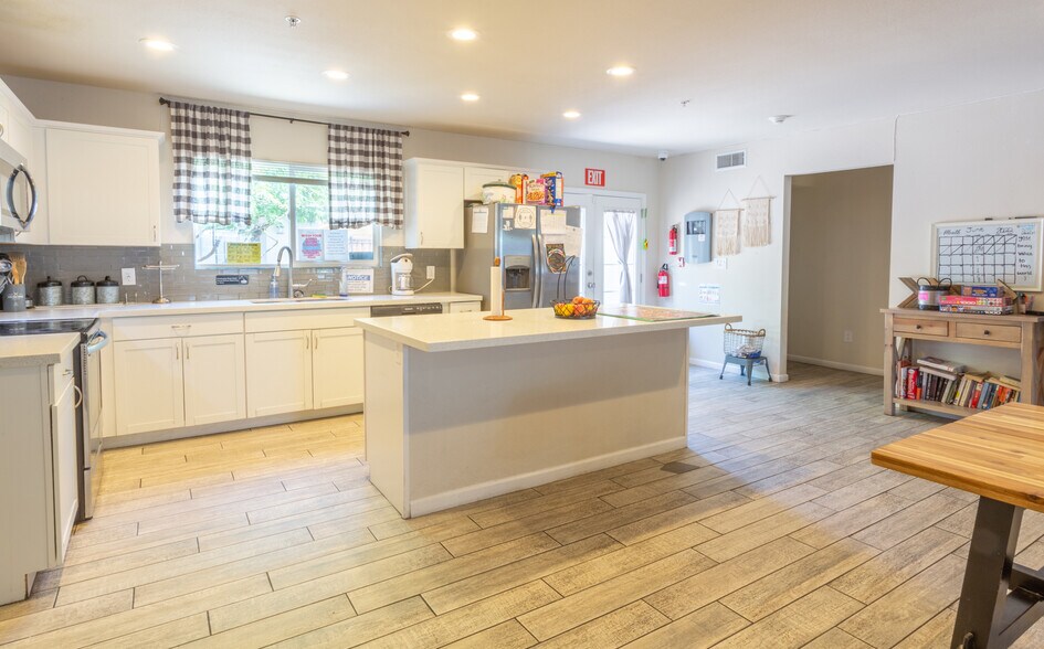 1514 W Bethany Home Rd, Phoenix, AZ à vendre - Photo intérieure – Image 3 sur 9