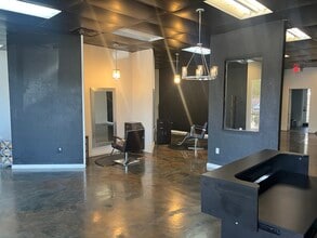 5411 Basswood Blvd, Fort Worth, TX à louer Photo intérieure– Image 1 sur 3