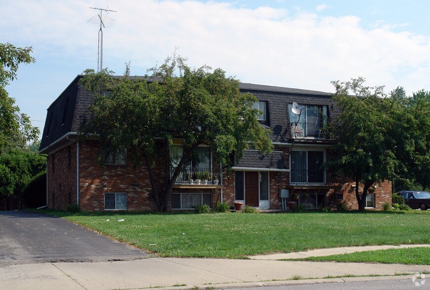 740 W Alexis Rd, Toledo, OH à vendre - Photo de l’immeuble – Image 2 sur 2