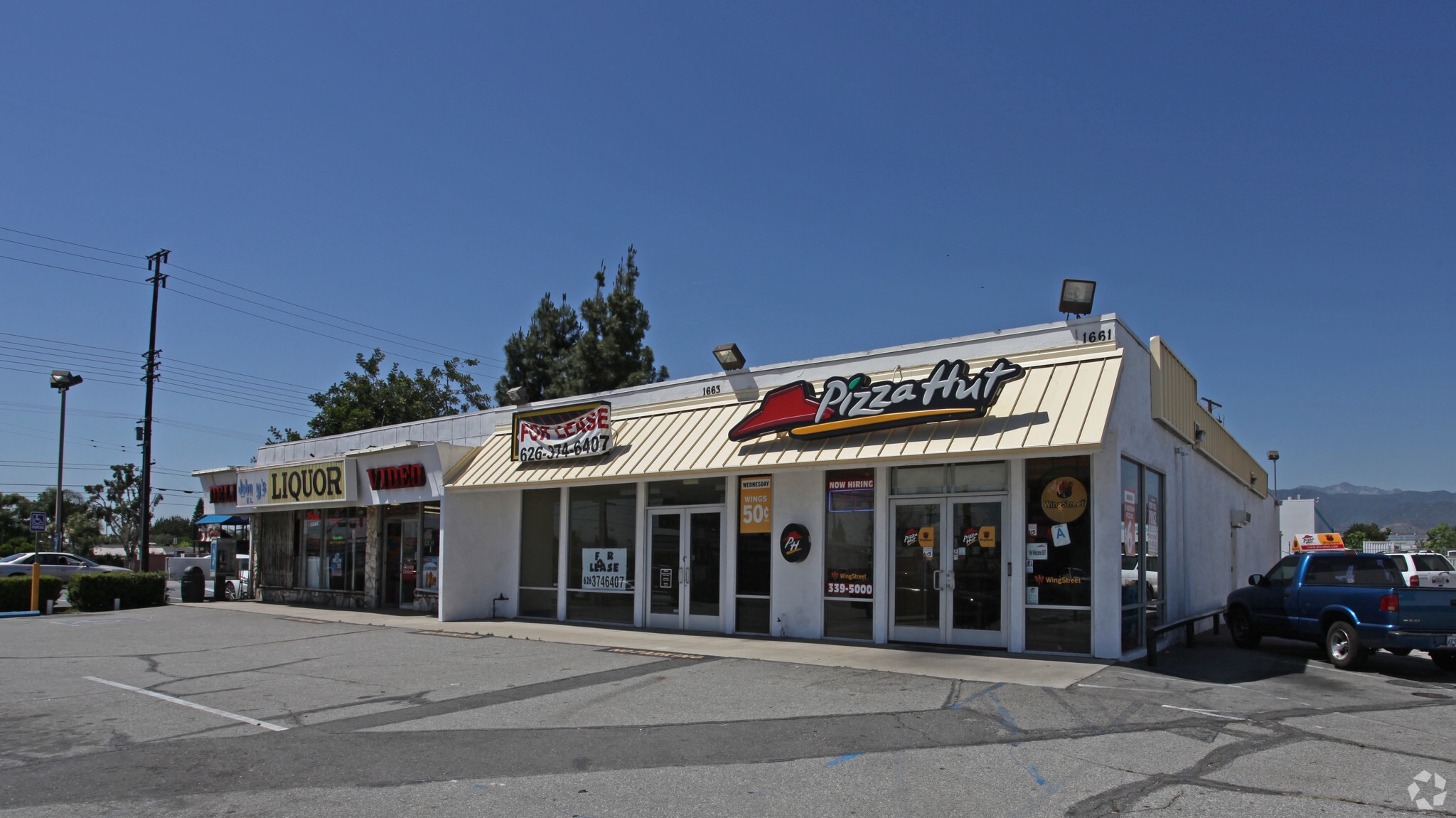 1661-1665 W San Bernardino Rd, Covina, CA à louer Photo principale– Image 1 sur 4