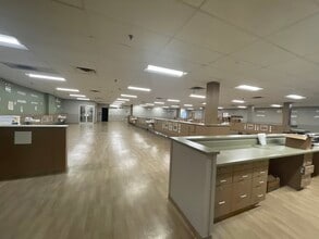 1616 Bronxdale Ave, Bronx, NY à louer Photo intérieure– Image 2 sur 19