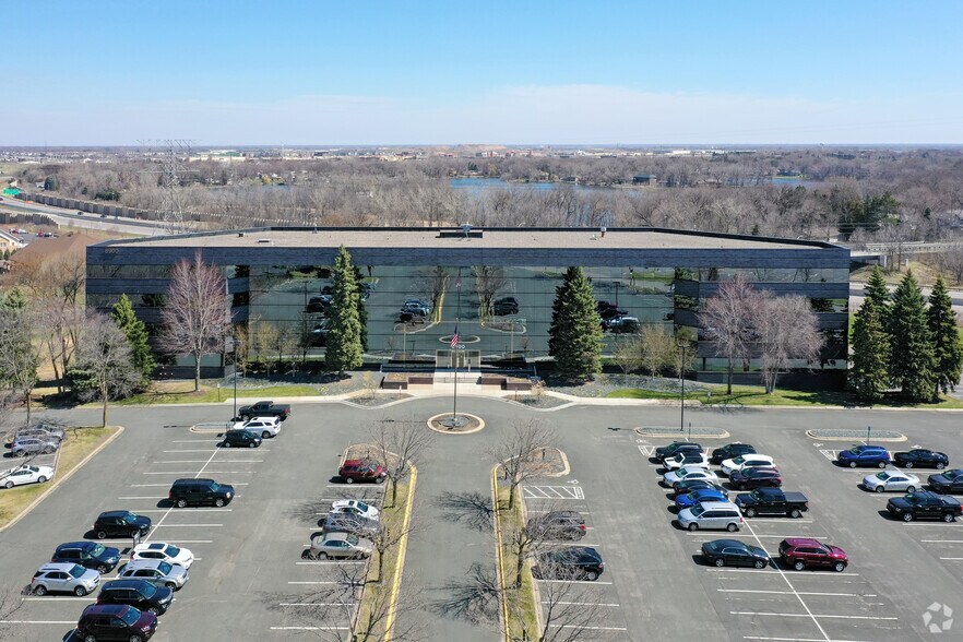 6900 Wedgwood Rd N, Maple Grove, MN à louer - Photo de l’immeuble – Image 2 sur 10