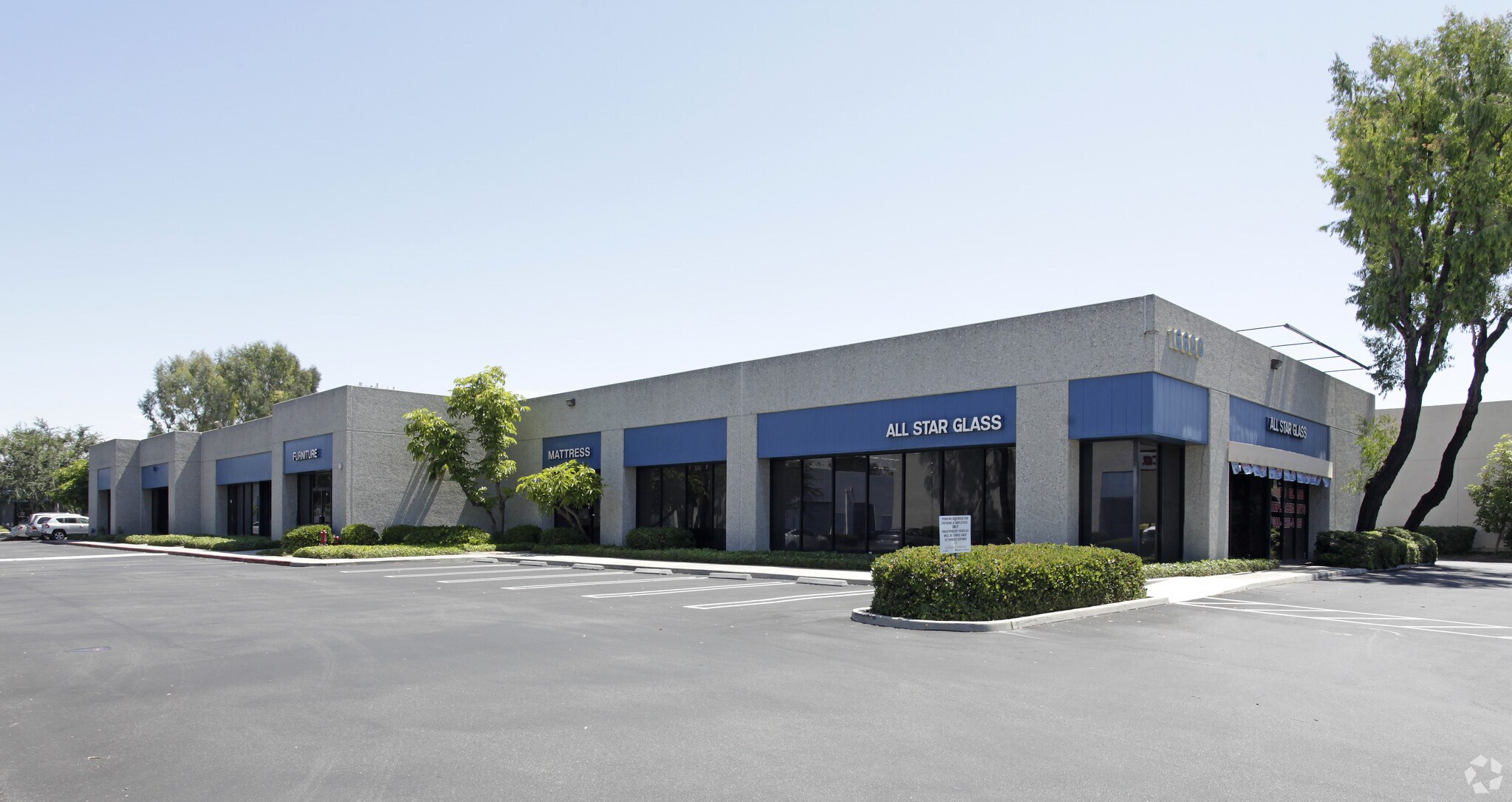 16600 Harbor Blvd, Fountain Valley, CA à louer Photo principale– Image 1 sur 7