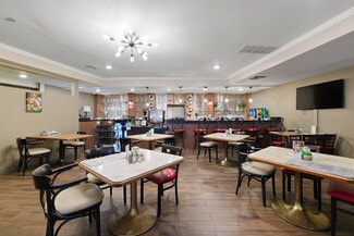 Plus de détails pour 2900 N San Fernando Blvd, Burbank, CA - Local commercial à louer