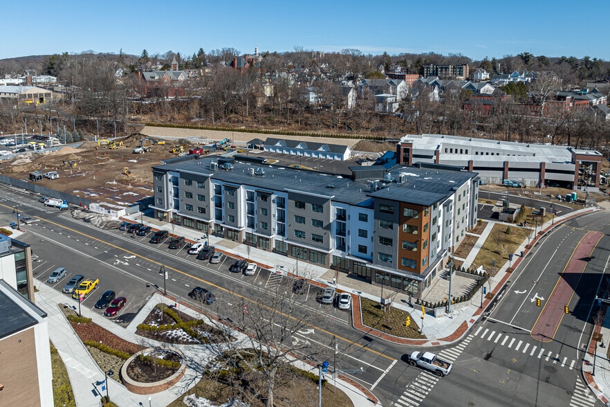 100-110 N Main St, Bristol, CT à louer - Aérien – Image 3 sur 6