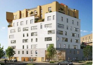 Plus de détails pour Local d'activités à louer