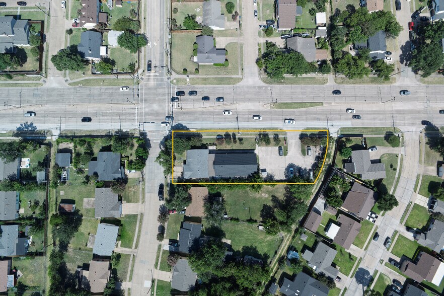 4502 Lawler Rd, Garland, TX à vendre - Photo de l’immeuble – Image 2 sur 7