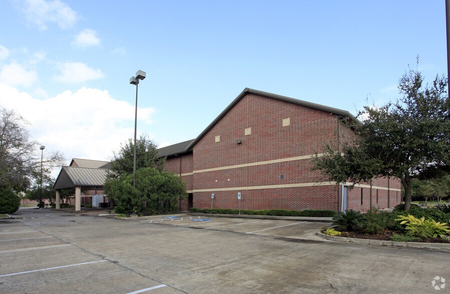 2100 Eldridge, Houston, TX à louer - Photo de l’immeuble – Image 2 sur 2
