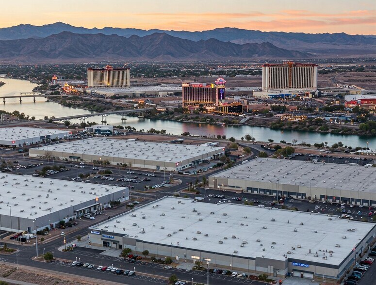Laughlin Ranch Blvd, Bullhead City, AZ à louer - Photo de l’immeuble – Image 1 sur 27