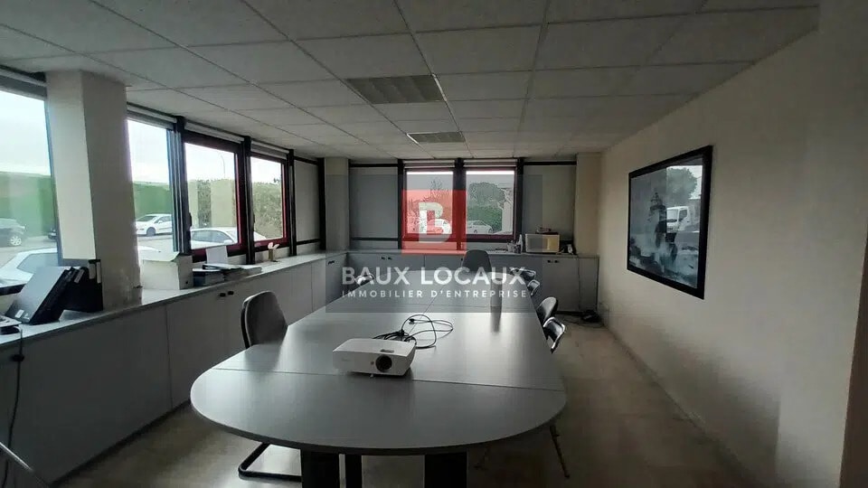 Bureau dans Avignon à louer - Photo de l’immeuble – Image 3 sur 6