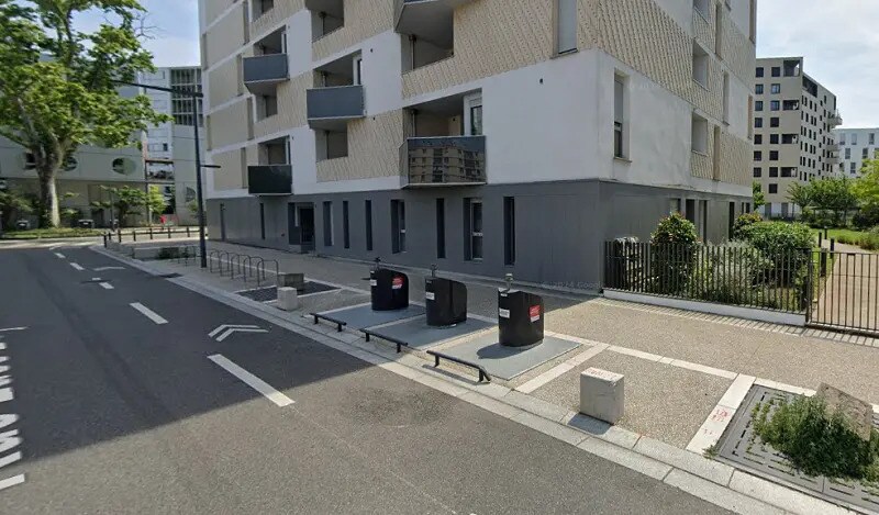 Local commercial dans Toulouse à louer - Photo de l’immeuble – Image 2 sur 2