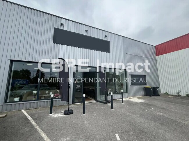 Plus de détails pour 1 Avenue Benoît Frachon, Reims - Local commercial à louer