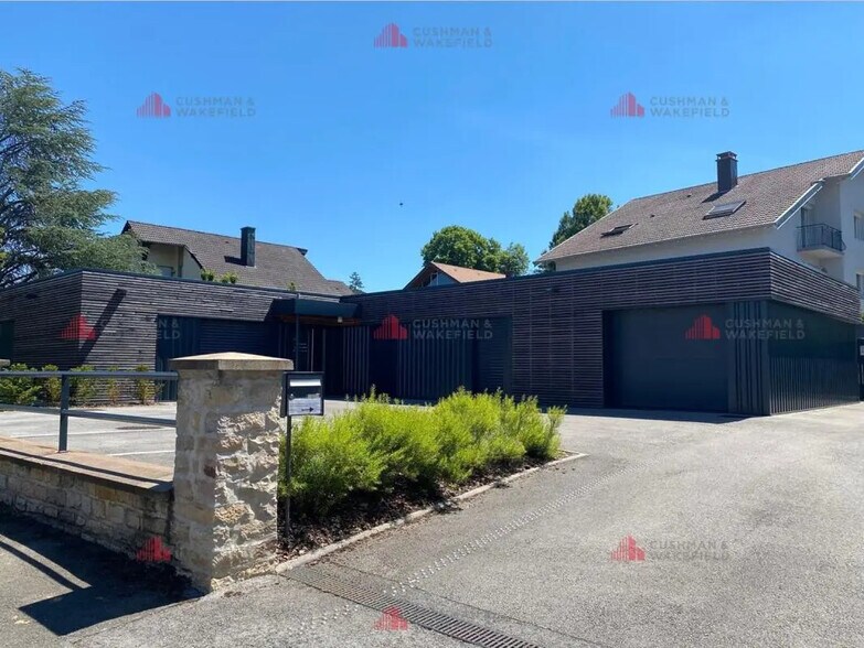 Bureau dans Besançon à louer - Photo de l’immeuble – Image 1 sur 11