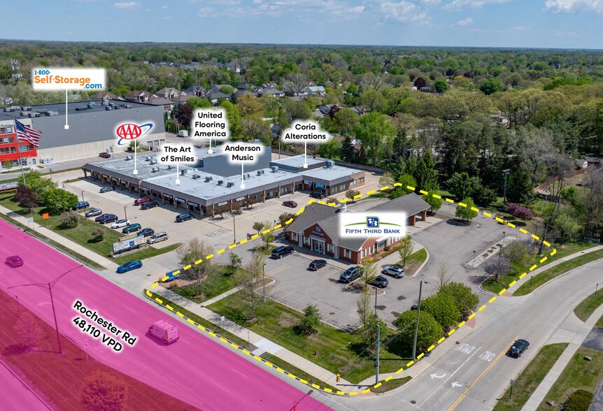 3754 Rochester Rd, Troy, MI à vendre - Photo de l’immeuble – Image 3 sur 5