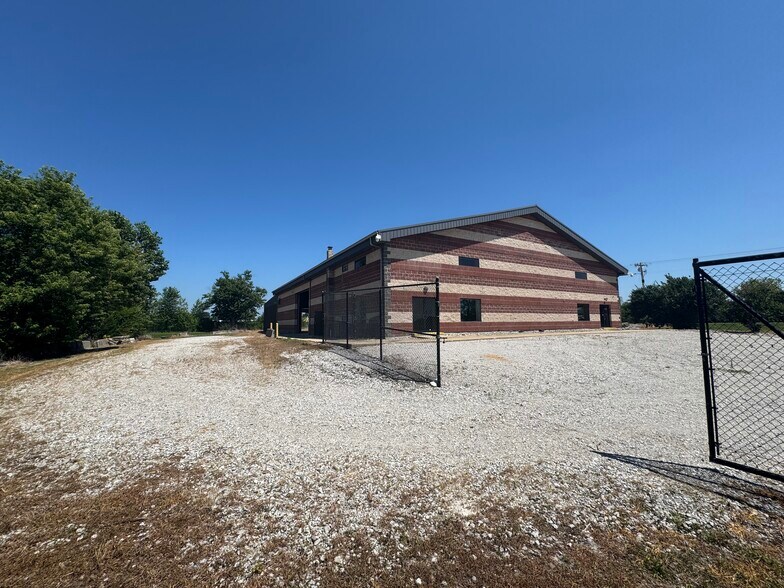 11212 W State Road 42, Stilesville, IN à louer - Photo de l’immeuble – Image 3 sur 17