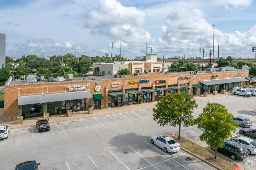 14010 Hwy 183 N, Austin, TX à louer - Photo de l’immeuble – Image 2 sur 4