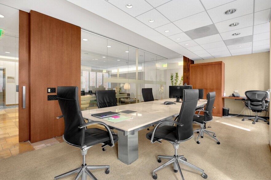 4262 Wilshire Blvd, Los Angeles, CA à vendre - Photo de l’immeuble – Image 3 sur 8