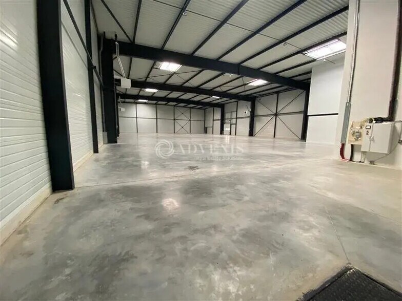 Industriel/Logistique dans Vaires-sur-Marne à louer - Photo de l’immeuble – Image 3 sur 12