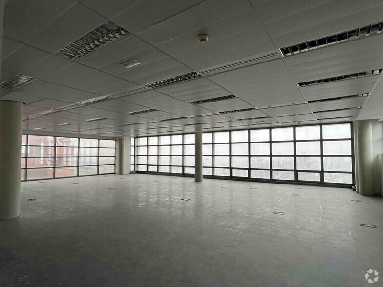 Bureau dans Alcobendas, Madrid à louer - Photo de l’immeuble – Image 2 sur 16
