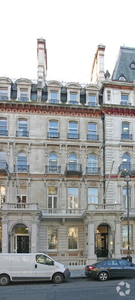 22 Grosvenor Gdns, Londres à louer - Photo de l’immeuble – Image 3 sur 52
