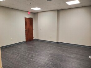 2572 W State Road 426, Oviedo, FL à louer Photo intérieure– Image 1 sur 13