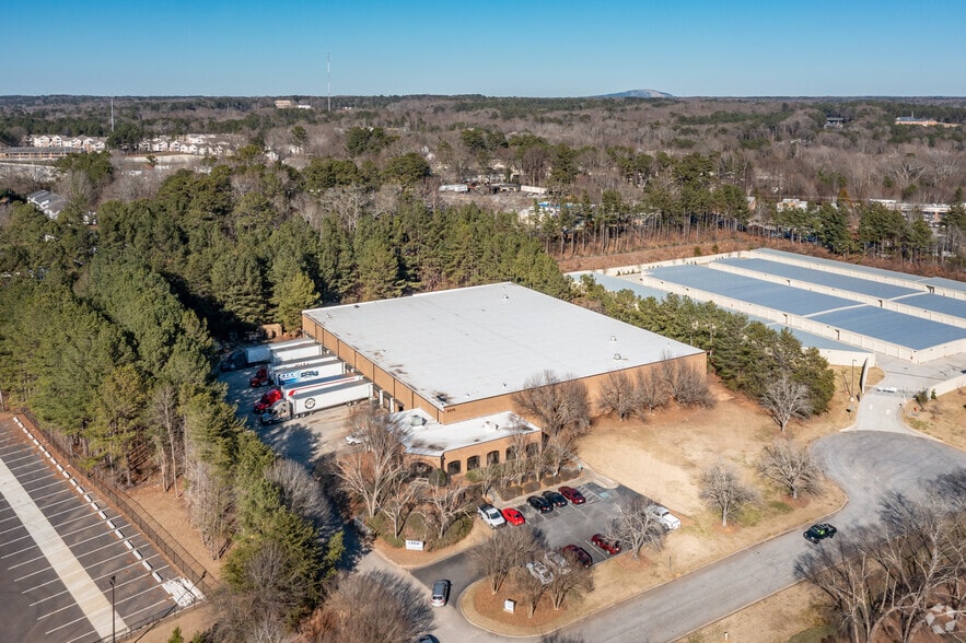 3075 N Lanier Pky, Decatur, GA à louer - Aérien – Image 3 sur 6