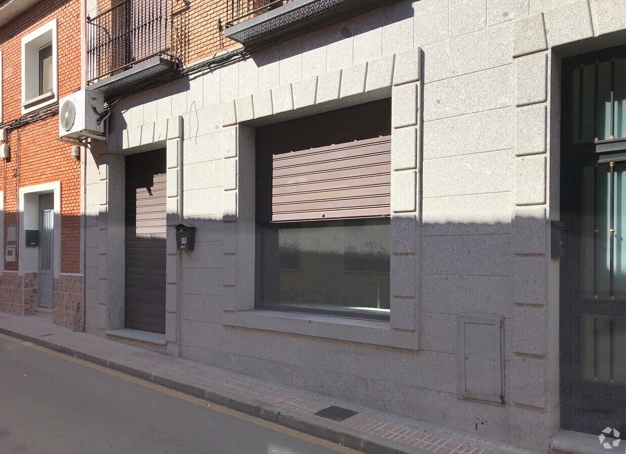 Calle Santísima Trinidad, 2, Fuensalida, TOL 45510 - Lot Puerta 01, Esc. 1 - - Photo intérieure - Image 2 of 2