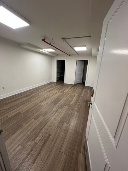 109 Tidewater St, Jersey City, NJ à louer - Photo intérieure – Image 2 sur 9